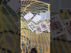 Το πόκερ, η απάτη, τα υπέρυθρα γυαλιά ηλίου, το μυστικό σου όπλο στο τραπέζι.